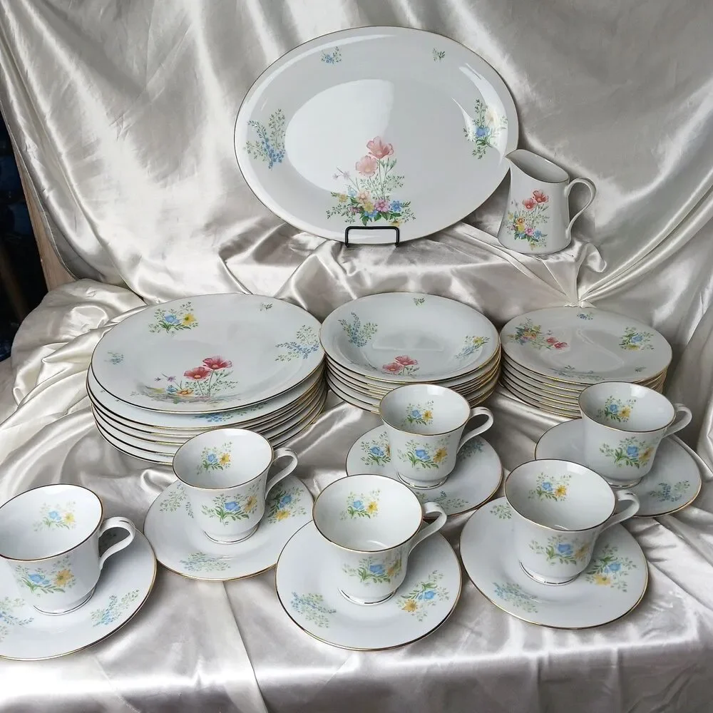 Vintage Blooming by Liling Dinner Set for 6